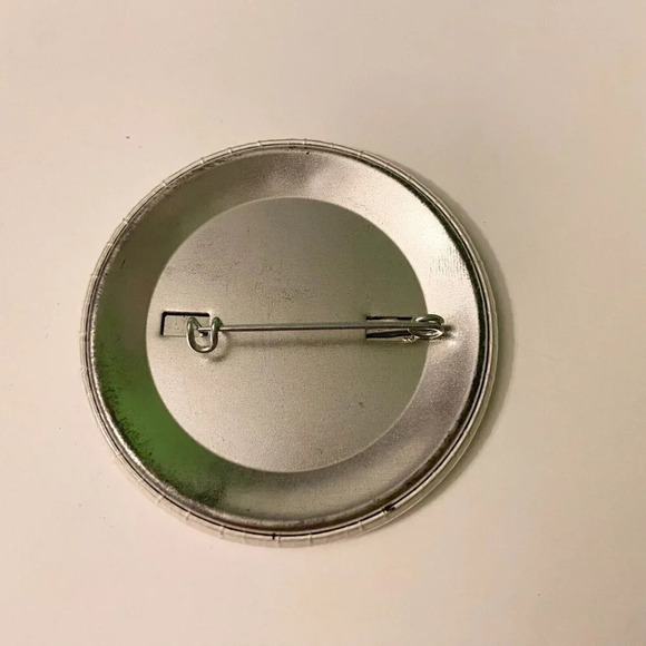 Vintage Take An Alberta Break Holiday Canada Logo Slogan AB Pinback Pin Button - Picture 4 of 7